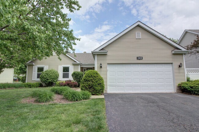 Primary Photo - 148 Sandalwood Ln