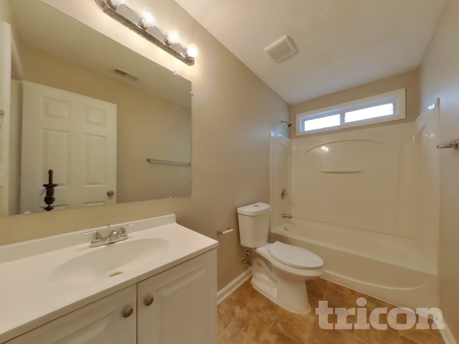 Building Photo - 172 Greystone Cir