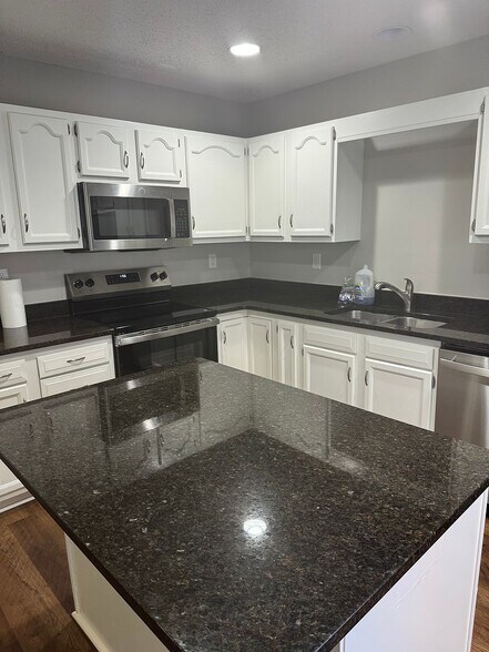 Building Photo - 5734 Prescott Ct