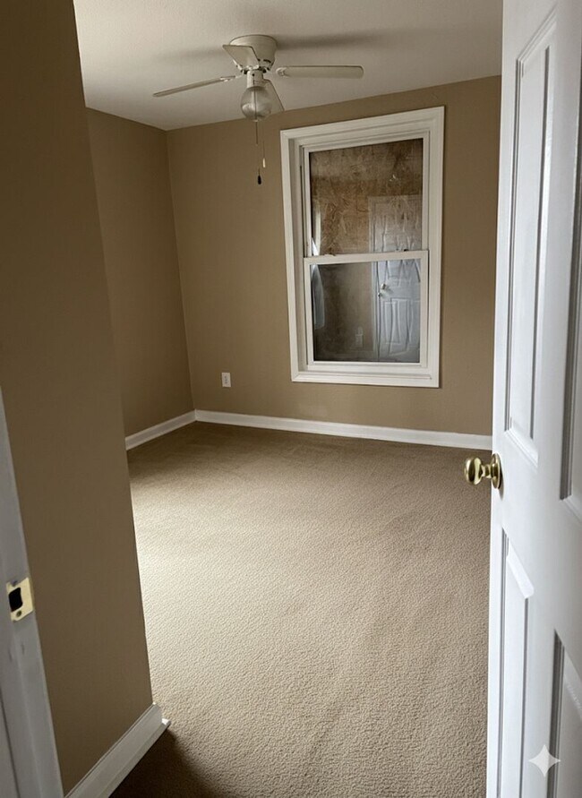 Primary Photo - 1111 Madison Ave