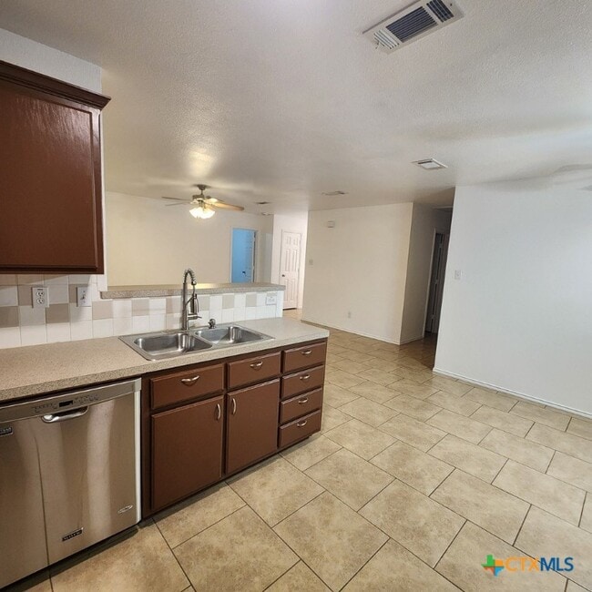 Building Photo - 1111 Travis Cir