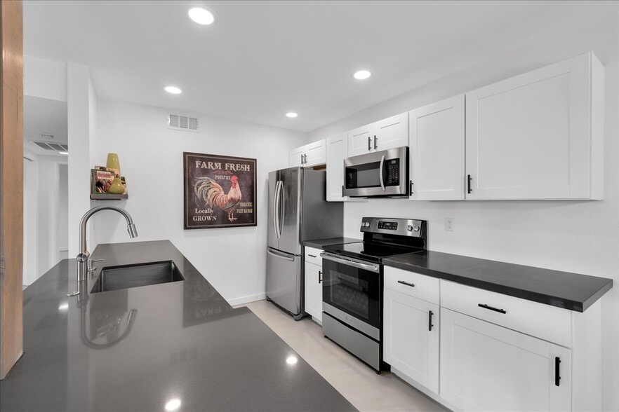 Remodeled Kitchen, Quartz Counter tops - 1111 E Ramon Rd
