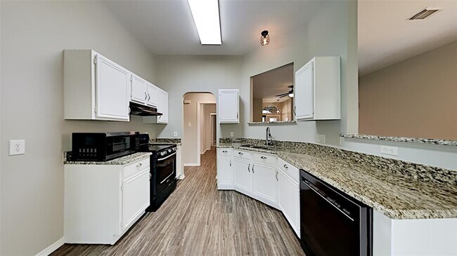 Building Photo - 6330 Diamond Rock Dr