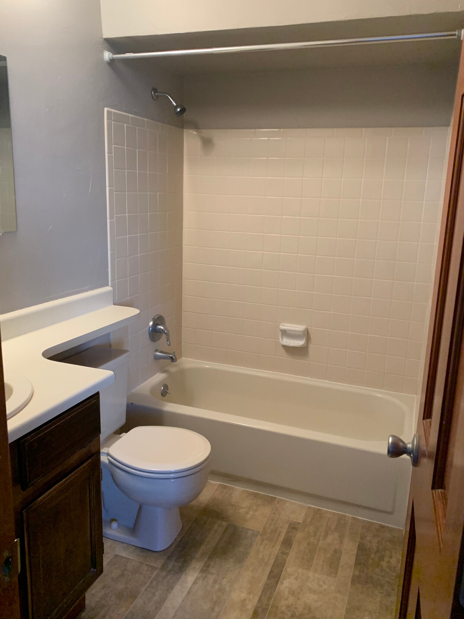 Building Photo - 5910 Gunbarrel Ave