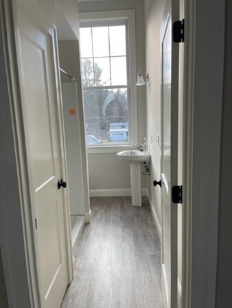 Building Photo - 33 West Main Street