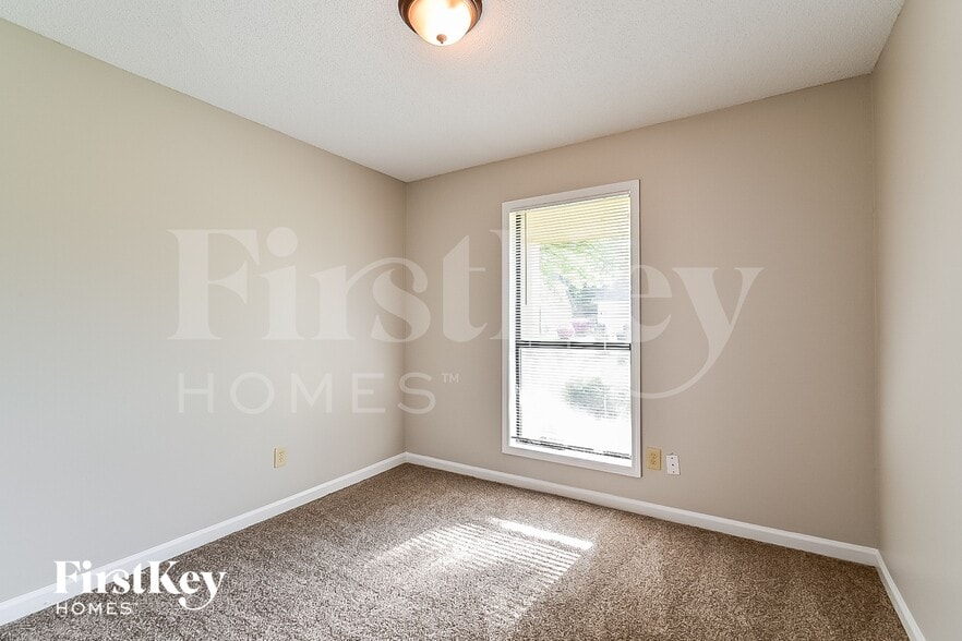 Building Photo - 4399 Winterpark Dr
