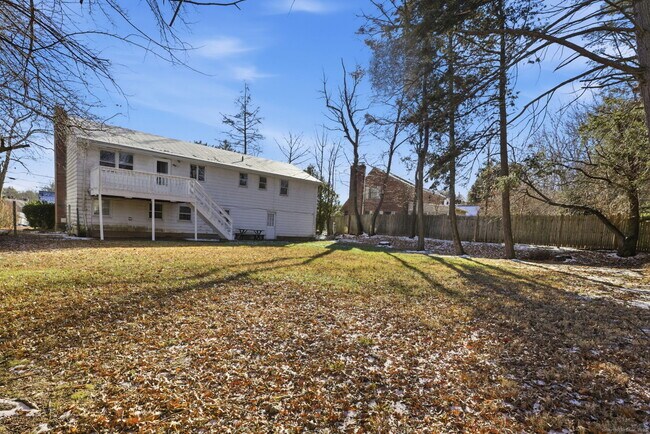 Building Photo - 8 Cherryfield Dr