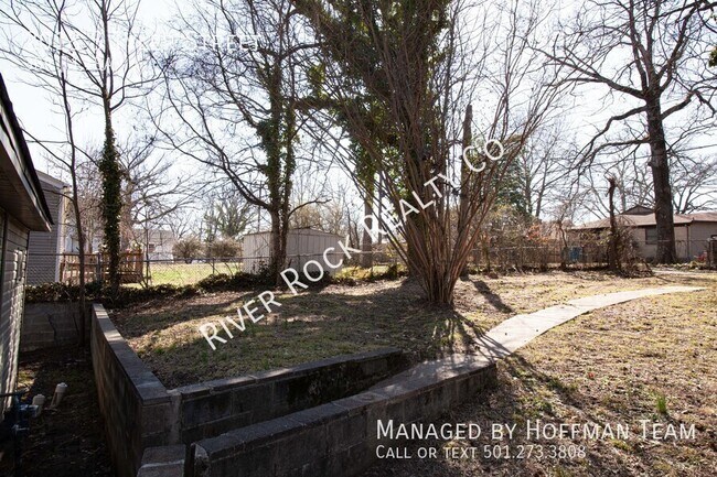 Building Photo - 2018 S Tyler St