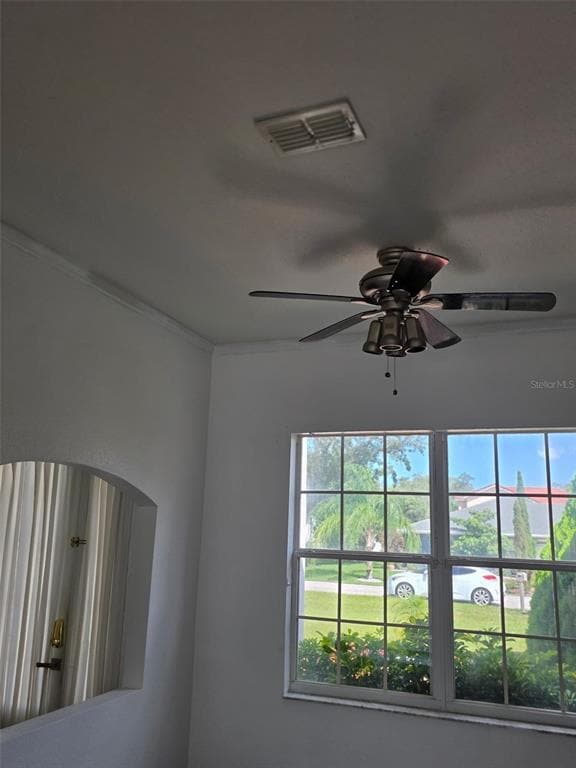 Building Photo - 522 Anise Ct