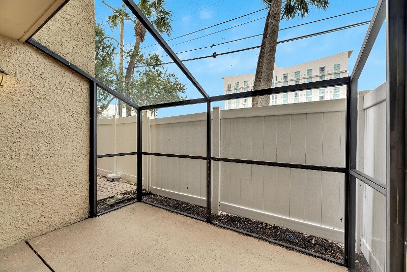 Building Photo - 5304 W Kennedy Blvd