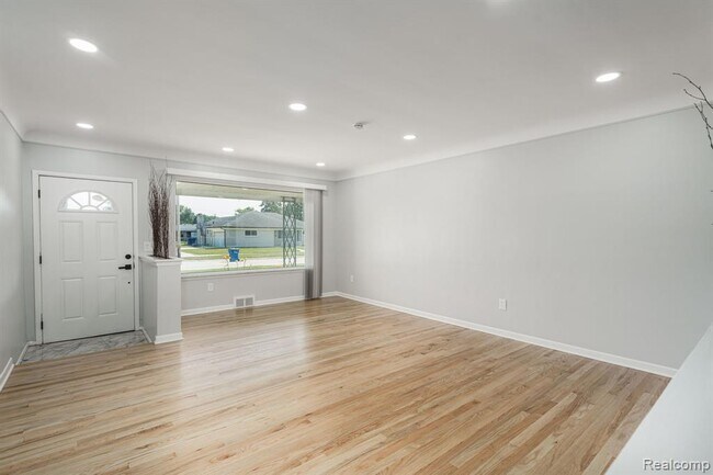 Building Photo - 13103 Iowa Dr