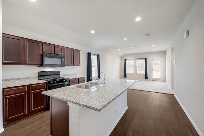 Building Photo - 109 Falco Ln