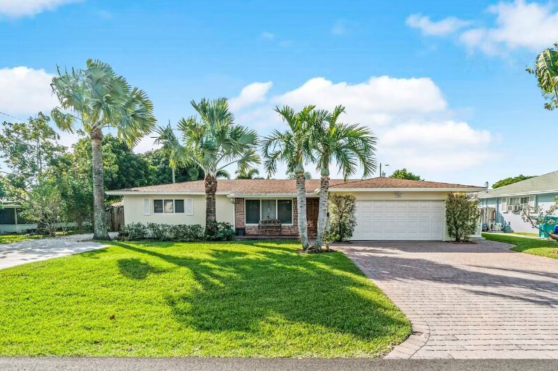 Building Photo - 306 SW 11th Ave