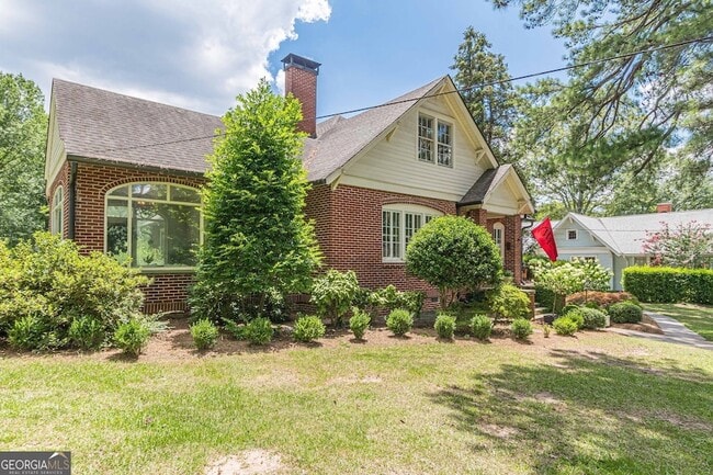 Building Photo - 1878 Cambridge Ave