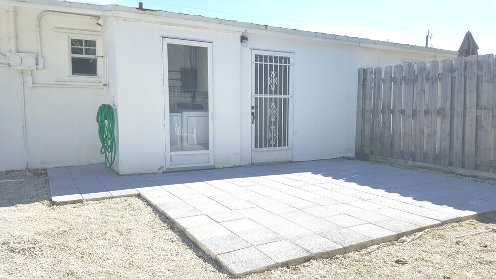 back - 603 124th Street Gulf