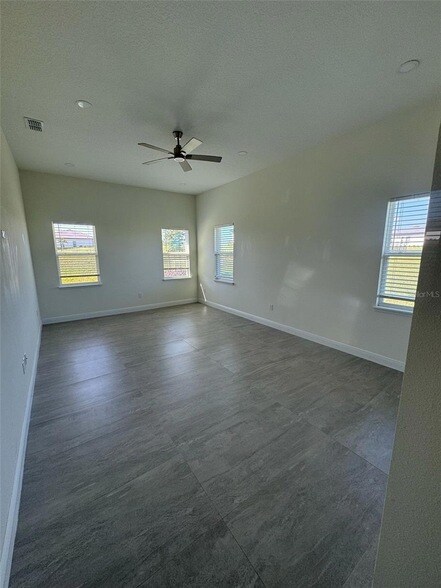 Building Photo - 416 Adams View Ln