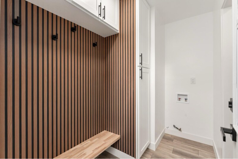 Building Photo - 5370 Moddison Ave