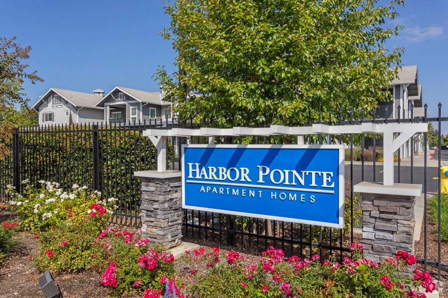 Sign - Harbor Pointe Apartments