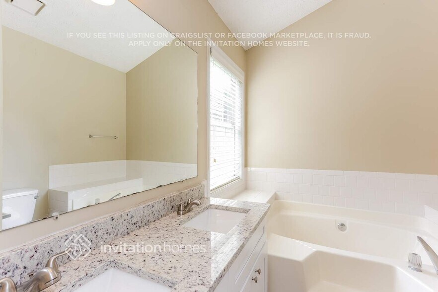 Building Photo - 2254 Boone Ct