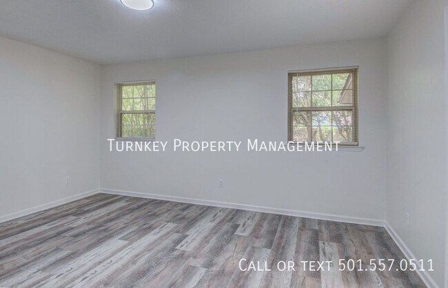 Building Photo - 1605 Pickering Dr