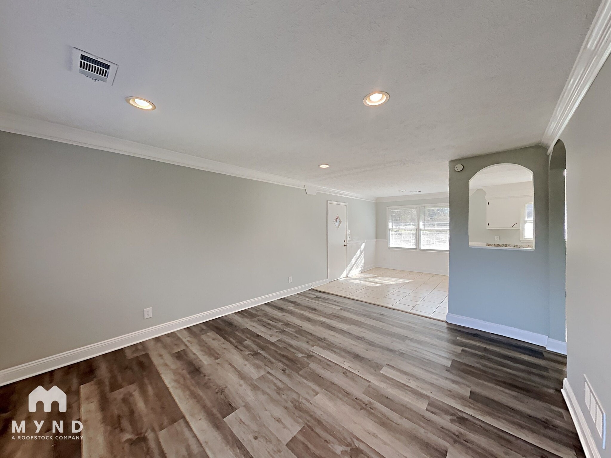 Building Photo - 8156 Sweetwater St