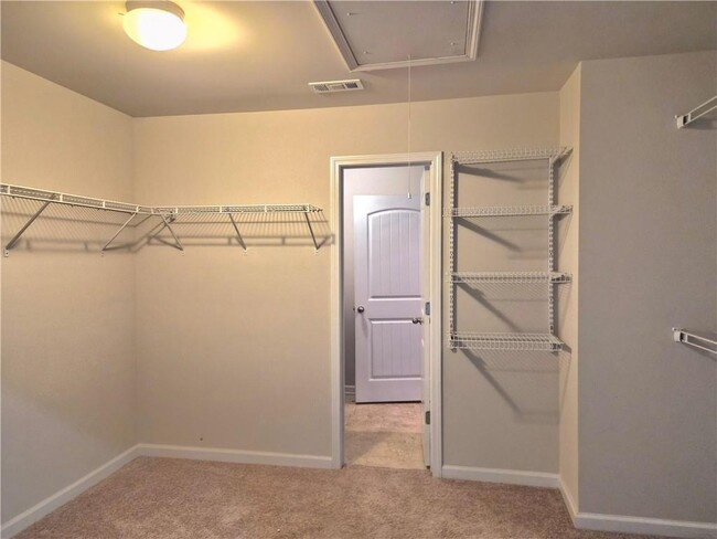 Building Photo - 4138 Two Bridge Dr