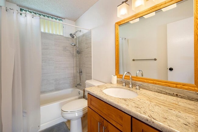 Building Photo - 95-269 Waikalani Drive - 1205