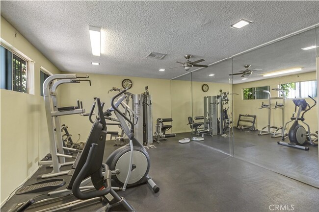Building Photo - 12830 Burbank Blvd