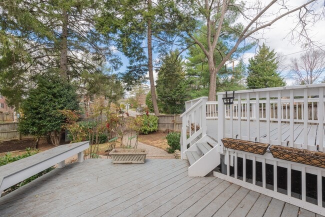 Building Photo - 317 W College Ter