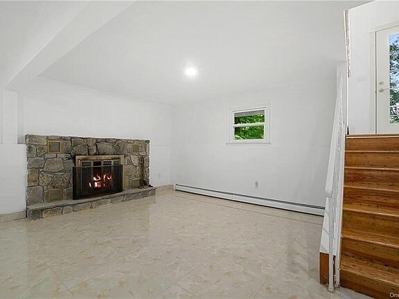 Building Photo - 96 Sagamore Dr