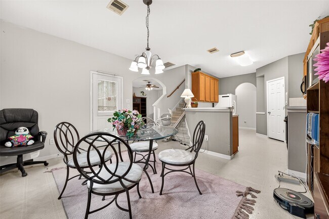 Building Photo - 14744 Branchwest Dr