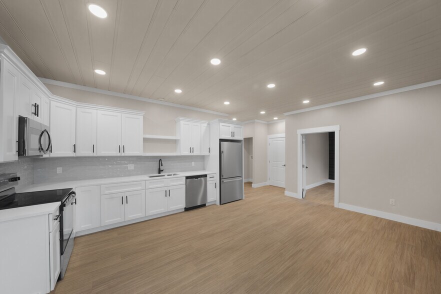 Building Photo - 71 Dreamland Park Dr