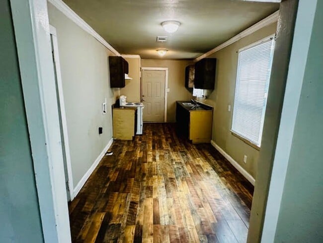 Building Photo - 2-Bedroom Rental in the Heart of Pine Bluff