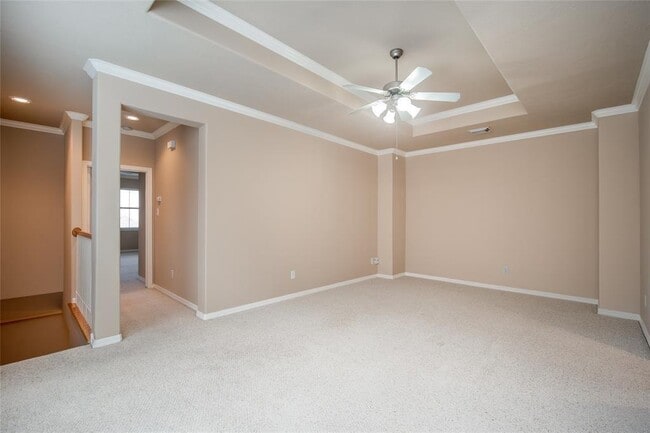 Building Photo - 2906 Royal Oaks Crest