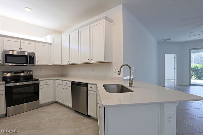 Building Photo - 20665 Hazelnut Ct