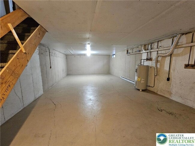 Building Photo - 227 8th Ave