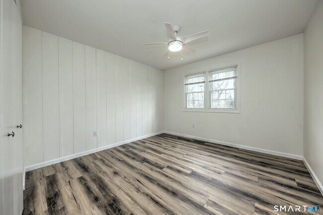 Building Photo - 65 Salem Walk