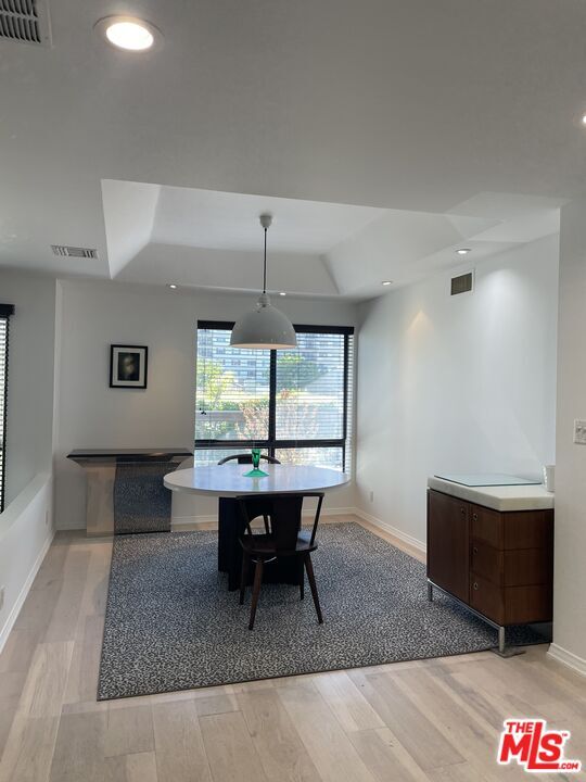 Building Photo - 9033 Vista Grande St