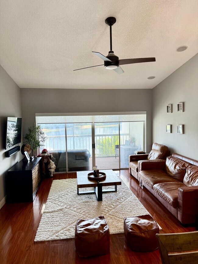 Building Photo - 209 Cypress Point Dr