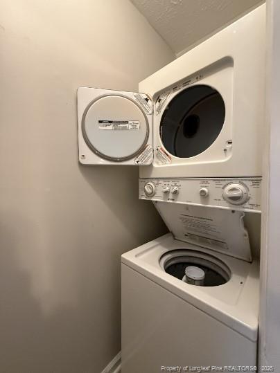 Building Photo - 979 Stewarts Creek Dr