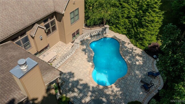 Building Photo - 9743 Cobblestone Dr