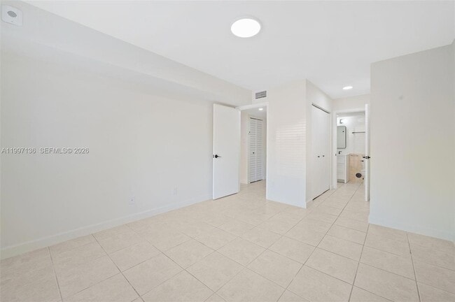 Building Photo - 10610 SW 158th Ct