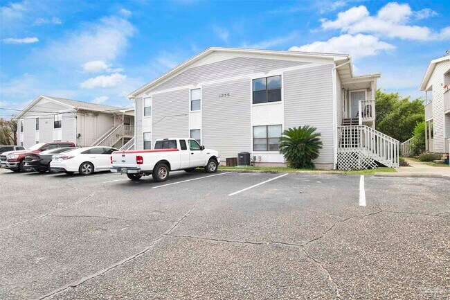 Building Photo - 1275 Redwood Ln