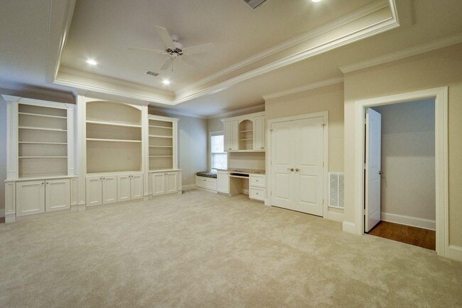 Building Photo - 4324 Ione St