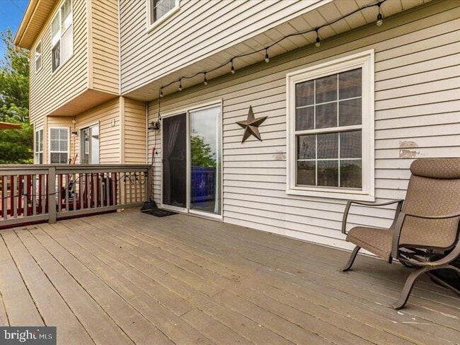 Building Photo - 6338 Towncrest Ct