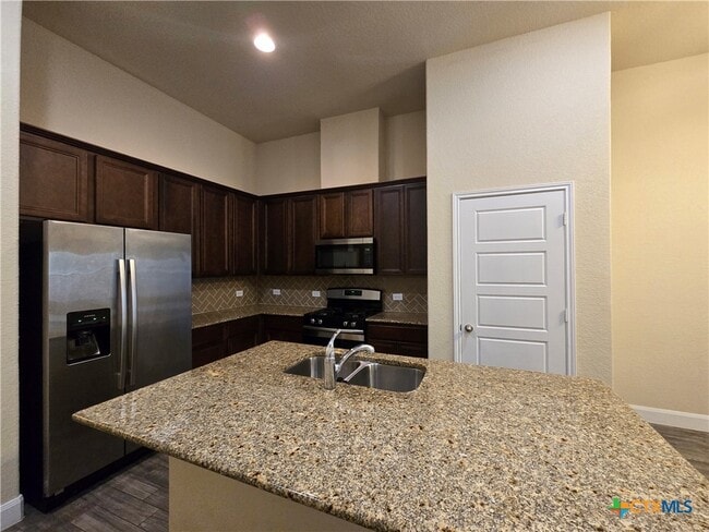 Building Photo - 1215 FM306