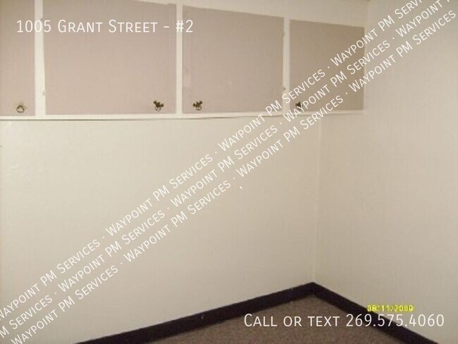 Building Photo - 1005 Grant St