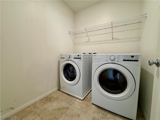 Building Photo - 5677 Asyma Ct