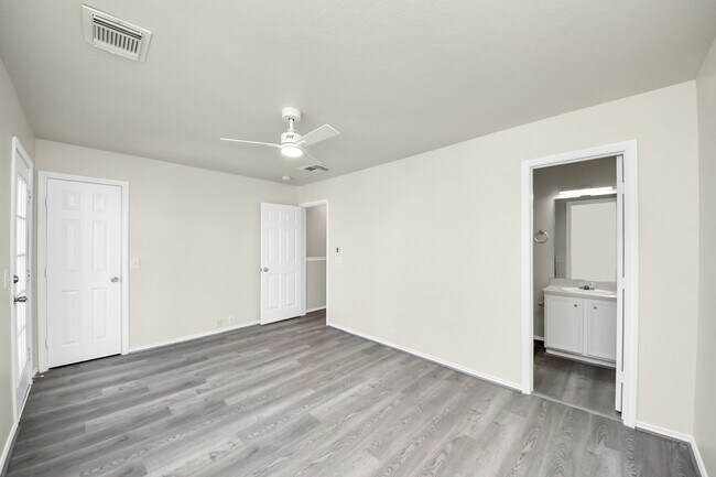 Building Photo - 2034 Rustling Trees Way