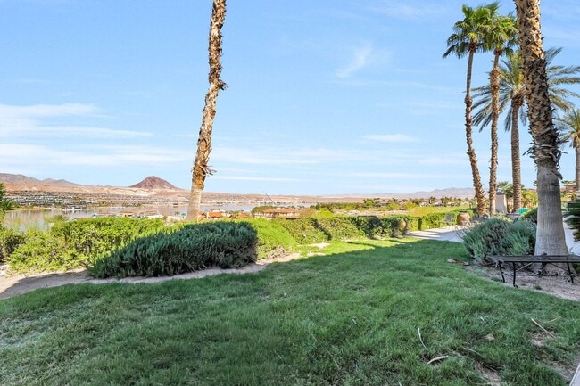 Building Photo - Luxury Lake Las Vegas Estate in Guard-Gated SouthShore Community!
